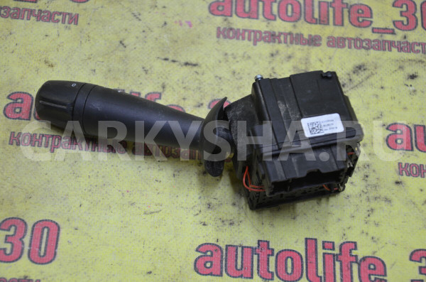 Переключатель подрулевой Renault Sandero оригинальный номер E1109568