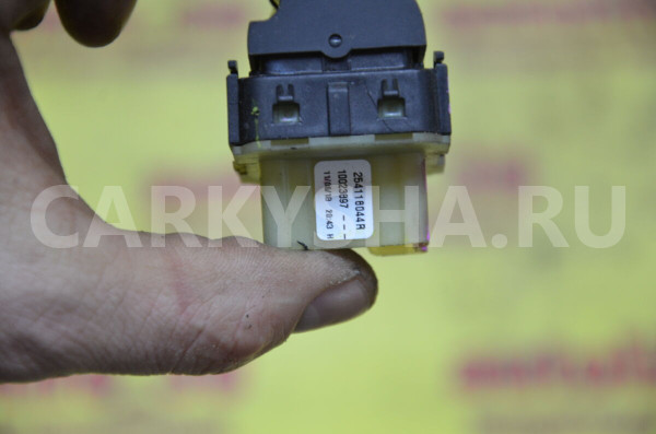 Блок управления стеклоподъемниками Renault Sandero оригинальный номер 254118044R