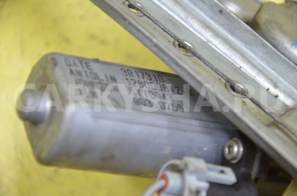 Стеклоподъемник электр. передний правый Renault Duster оригинальный номер 807202145R