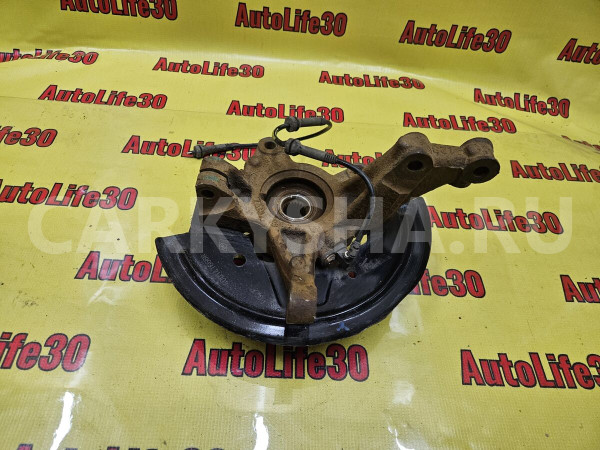 Кулак поворотный передний правый Renault Sandero оригинальный номер 400143444R