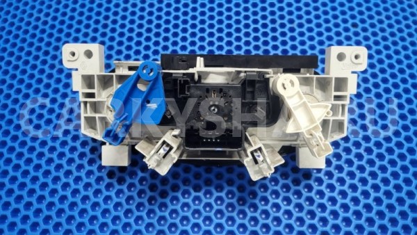 Блок управления климат-контролем Nissan Almera 2014 2711000Q0C G15 K4M Nissan Almera 