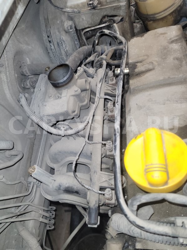 Впускной коллектор Renault Logan 2015 140035357R L8MV K7MA812 Renault Logan 