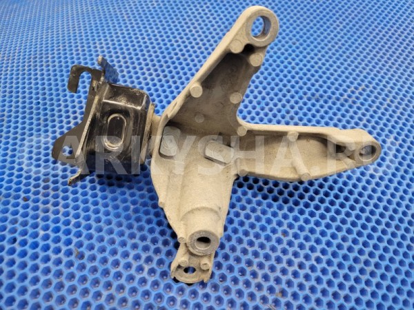 Подушка МКПП Renault Logan 2014 112209464R L8MV K7M Renault Logan 