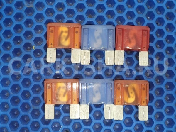 Предохранитель Renault Logan 2018 L8A9 K4M Renault Logan 