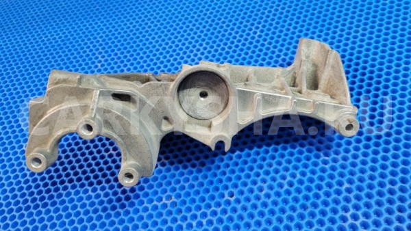 Кронштейн генератора Nissan Almera 2015 8200473400 G15 K4M Nissan Almera 