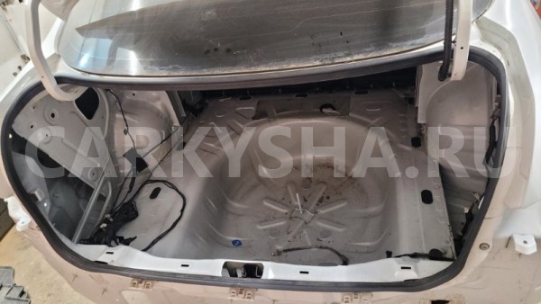 Уплотнитель багажника Nissan Almera 2015 G15 K4M Nissan Almera 
