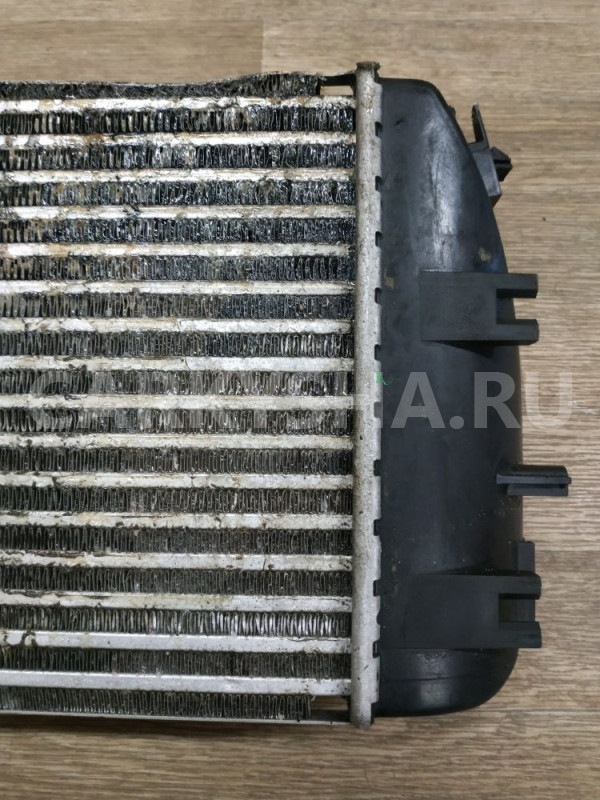 Интеркулер Renault Duster оригинальный номер 144967634R