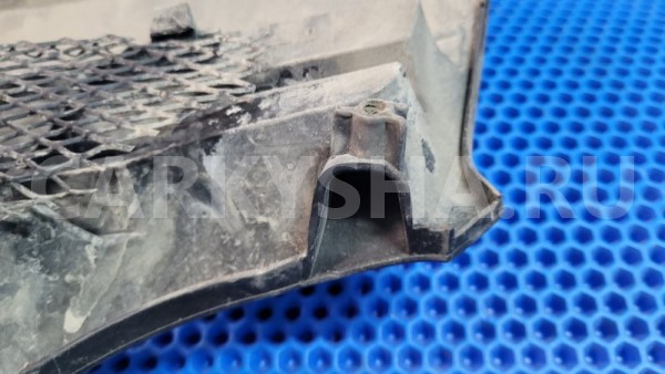 Решетка радиатора Renault Sandero 2015 623107605R B8MV K7M Renault Sandero 